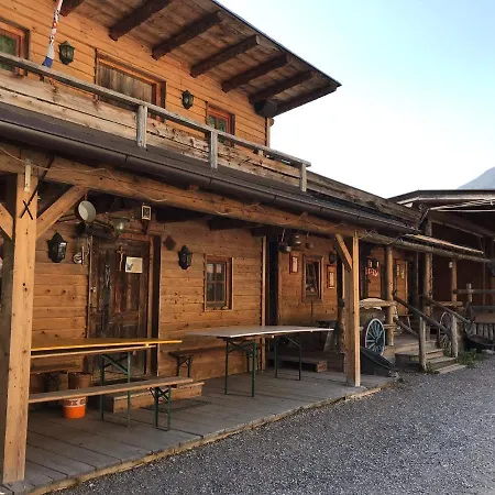 Zillertal Lodge, Chalet Im Zillertal Direkt Am 5 Sterne Campingplatz Aschau Im Zillertal