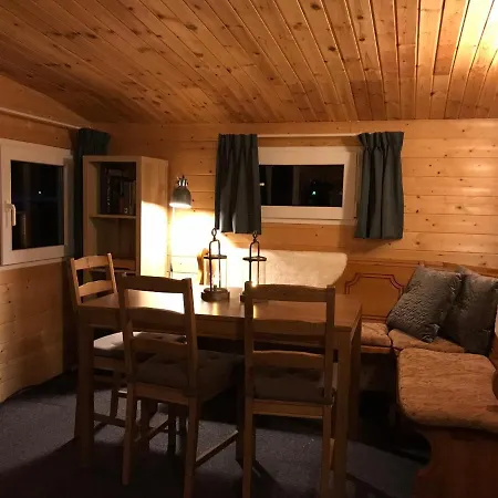 Zillertal Lodge, Chalet Im Zillertal Direkt Am 5 Sterne Campingplatz * Aschau Im Zillertal