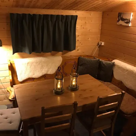 Zillertal Lodge, Chalet Im Zillertal Direkt Am 5 Sterne Campingplatz * Aschau Im Zillertal