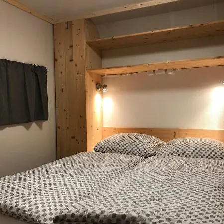 Holiday home Zillertal Lodge, Chalet Im Zillertal Direkt Am 5 Sterne Campingplatz *